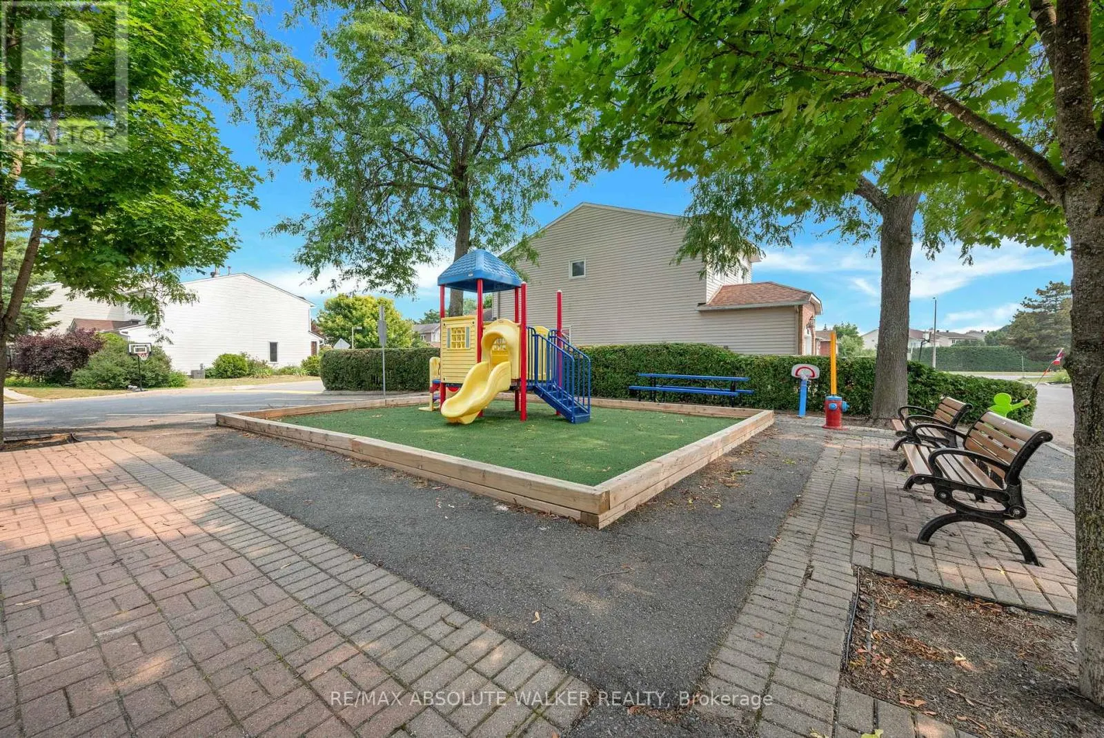 52 - 105 CLAIBORNE WAY