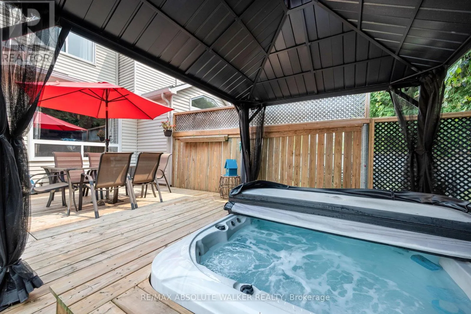52 - 105 CLAIBORNE WAY