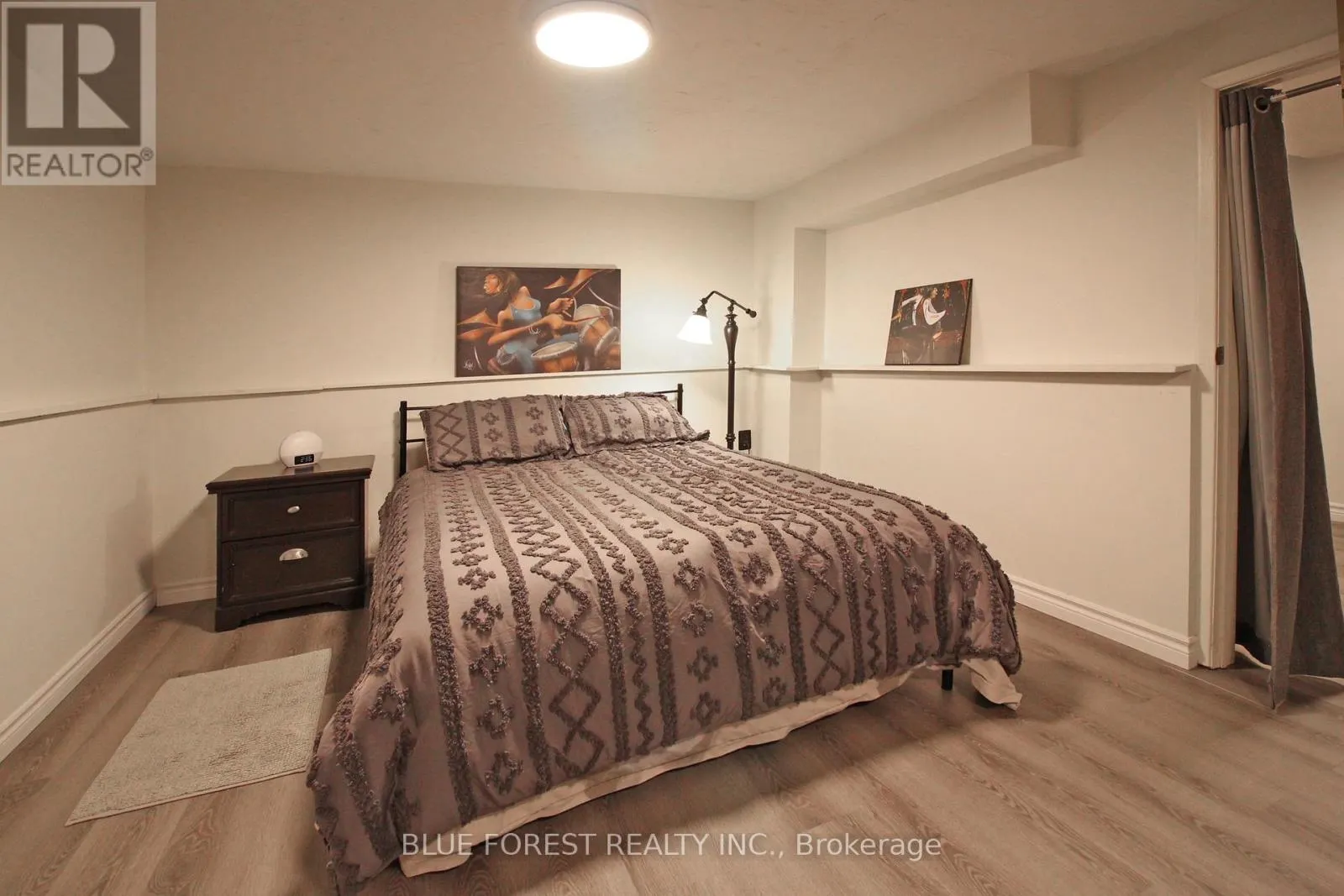 8 - 590 MILLBANK DRIVE, #8