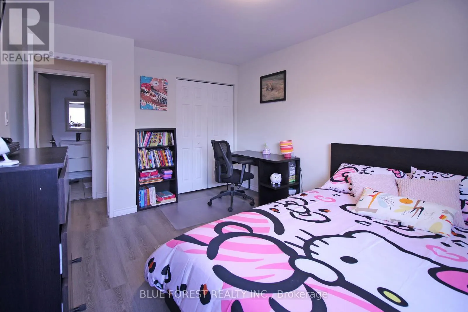 8 - 590 MILLBANK DRIVE, #8