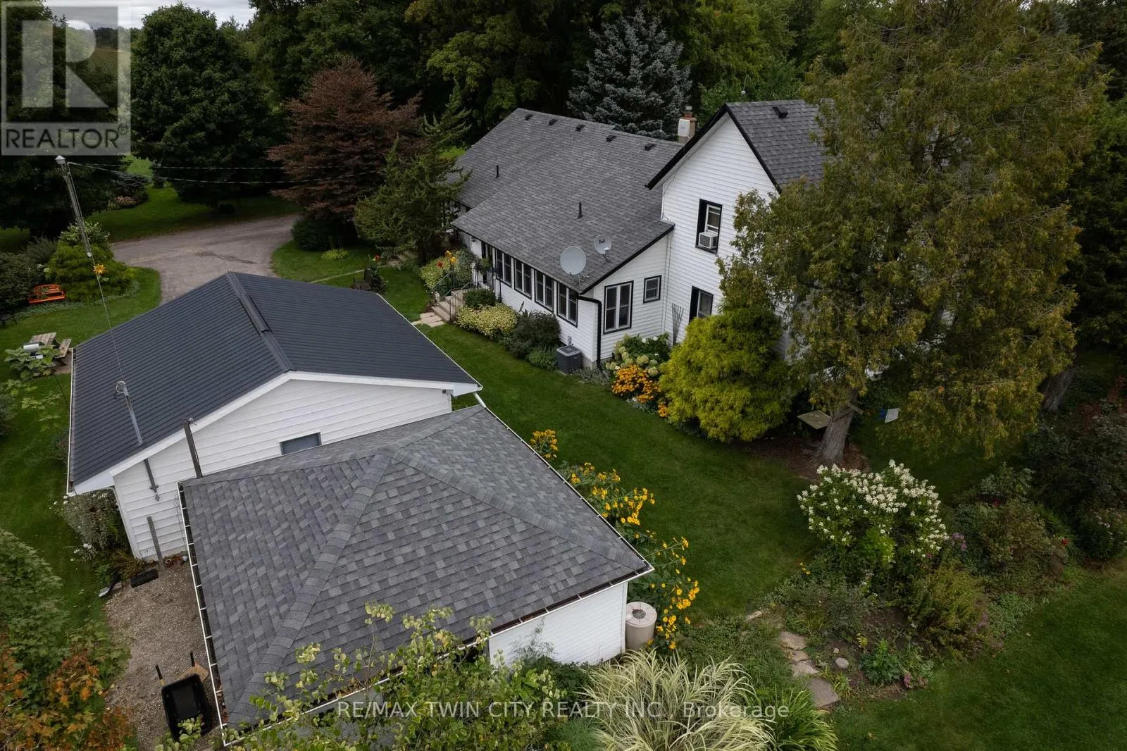 331 MIDDLE TOWNLINE ROAD
