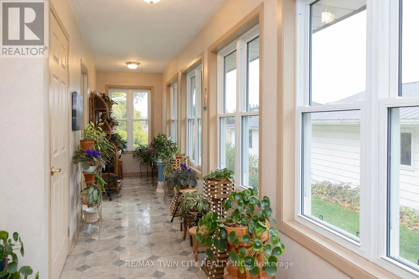 331 MIDDLE TOWNLINE ROAD