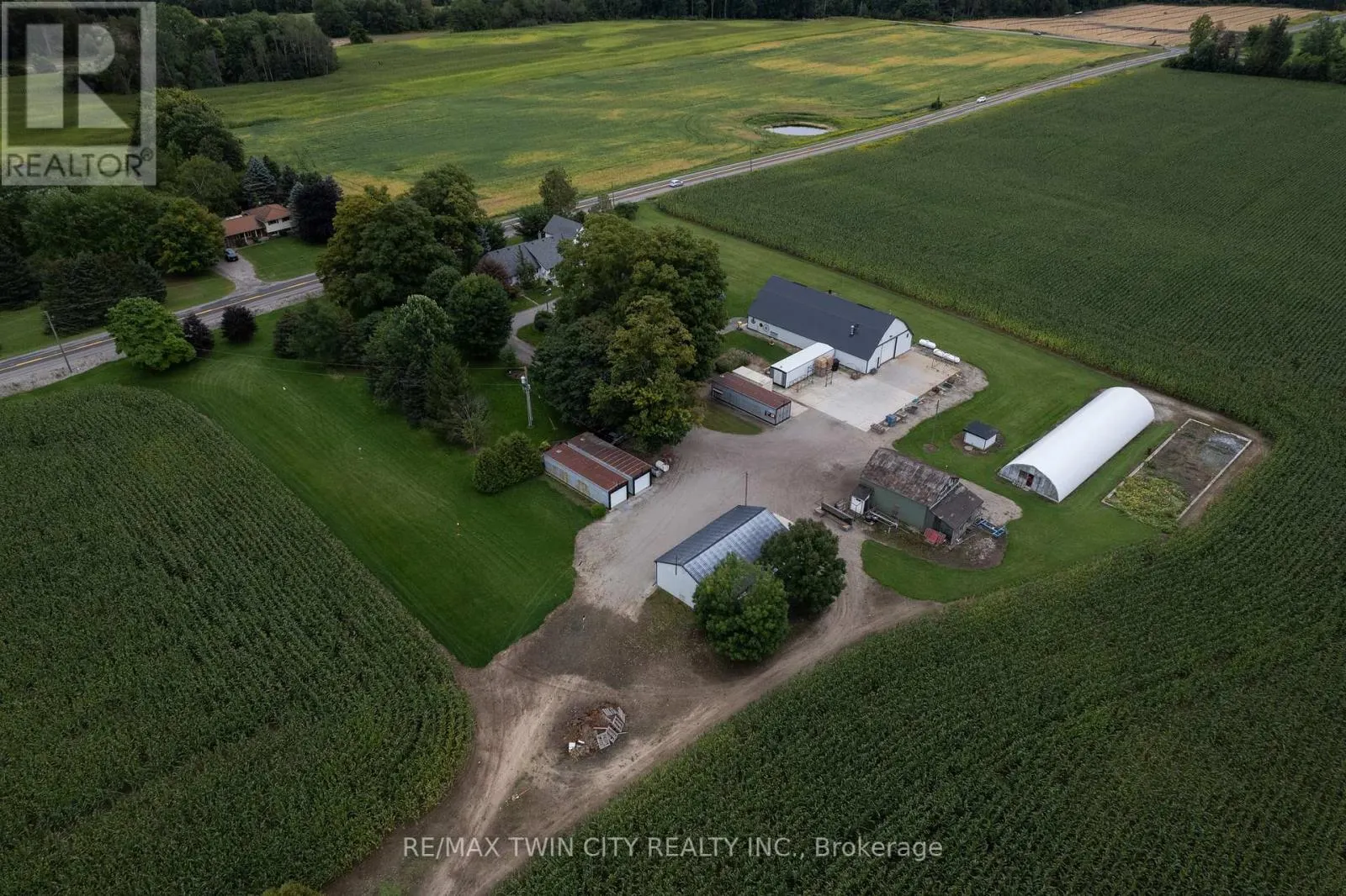 331 MIDDLE TOWNLINE ROAD