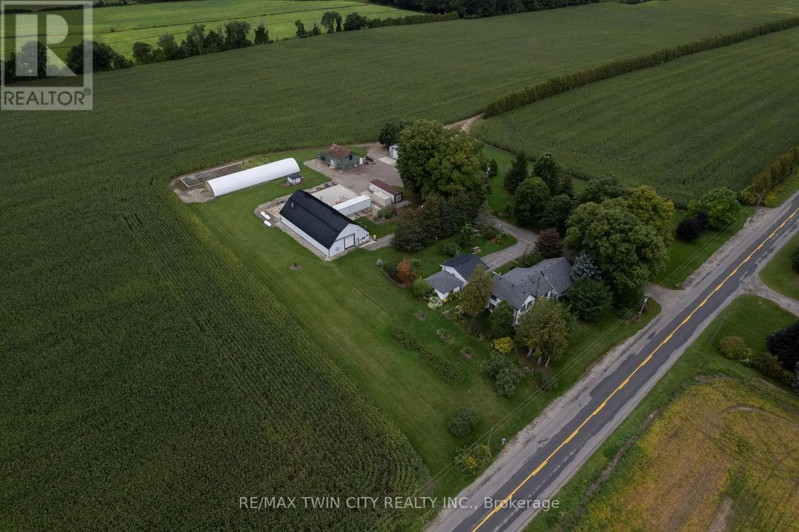 331 MIDDLE TOWNLINE ROAD