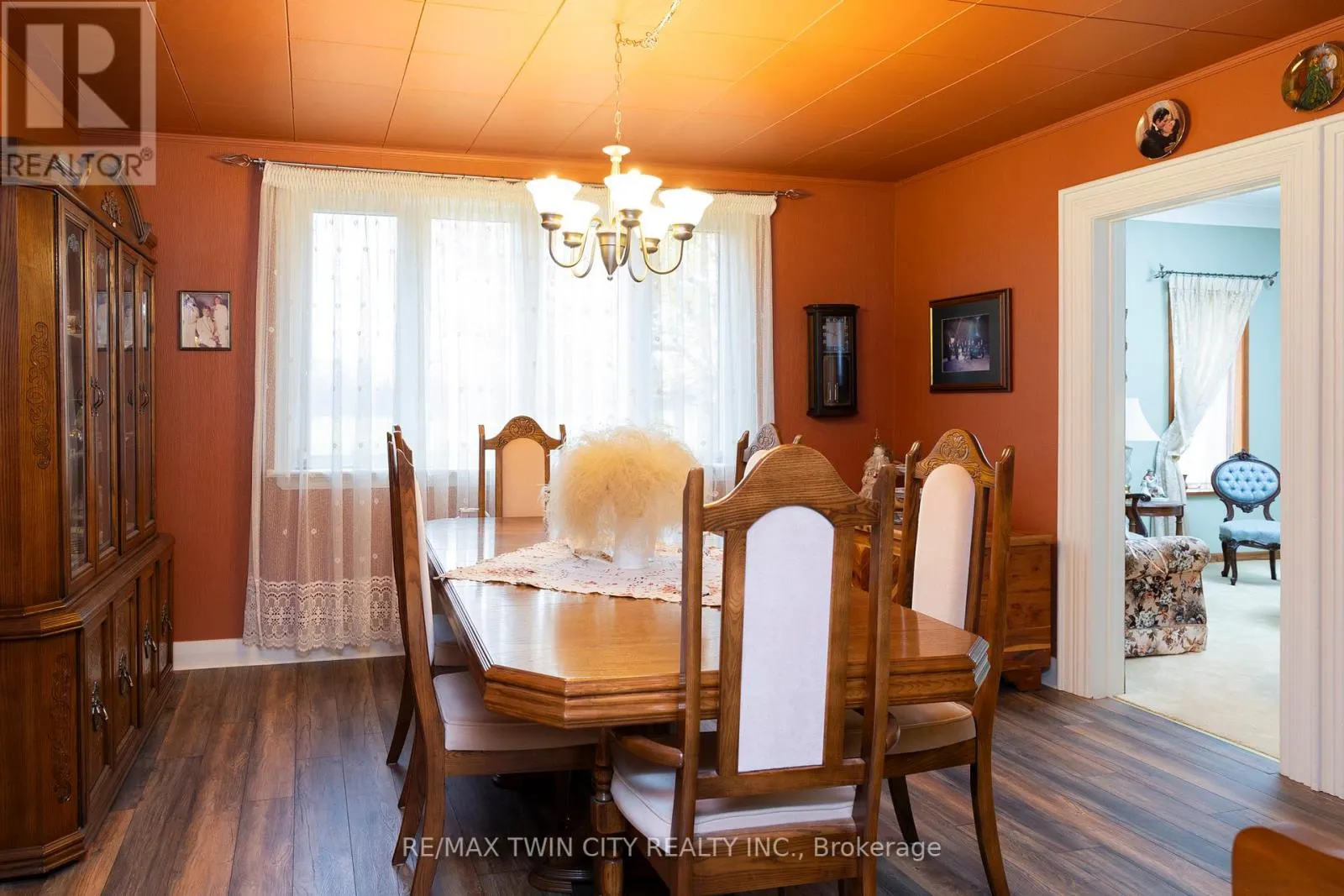 331 MIDDLE TOWNLINE ROAD