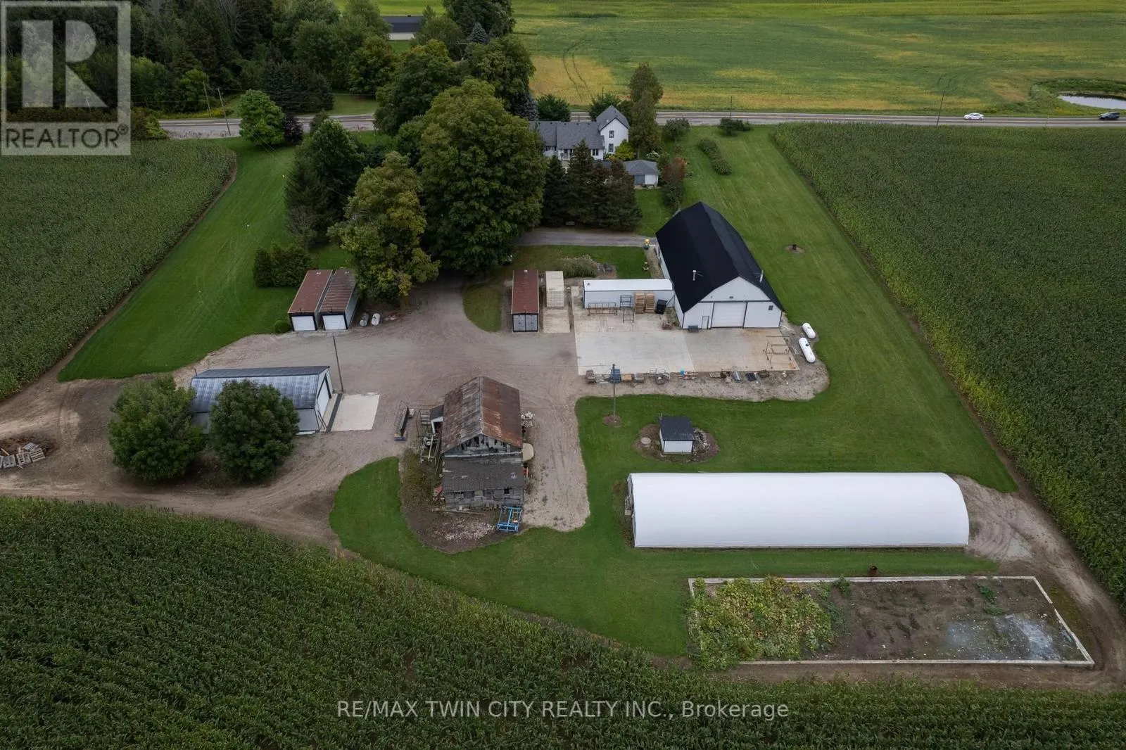 331 MIDDLE TOWNLINE ROAD