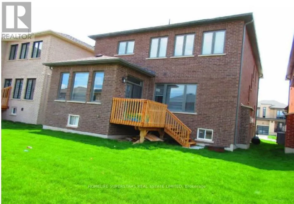 795 QUEENSTON BOULEVARD