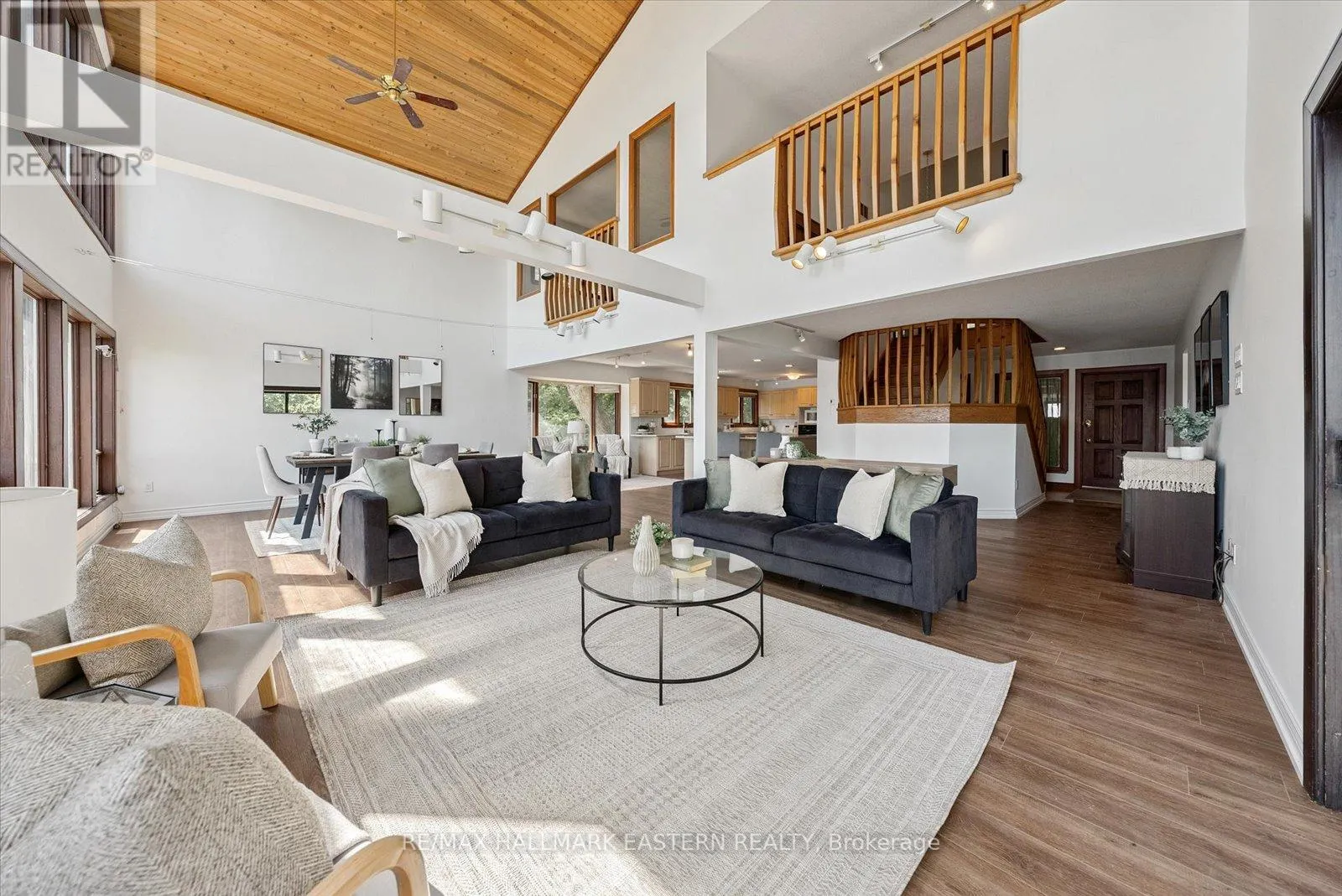 865 CHEMONGVIEW DRIVE