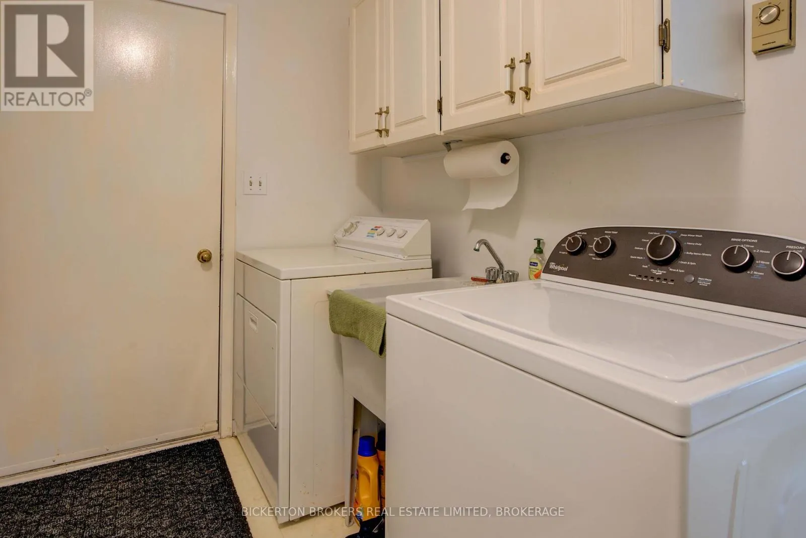 16 VILLAGE ESTATES ROAD S
