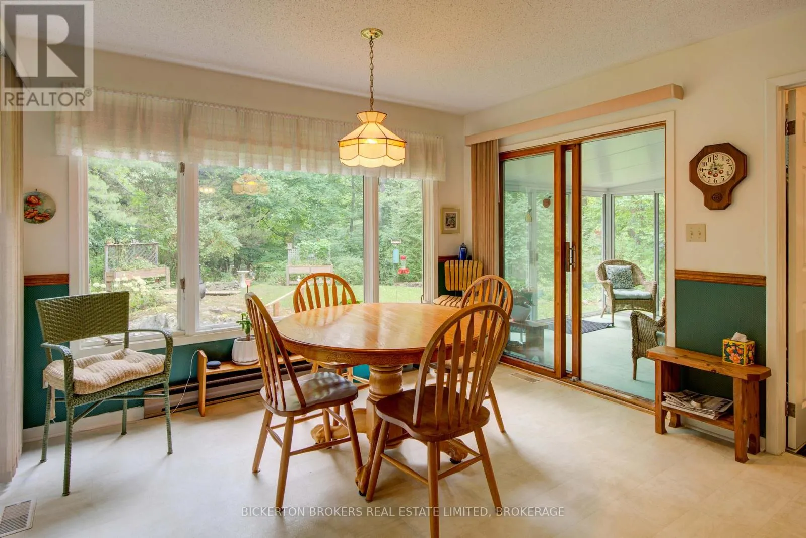 16 VILLAGE ESTATES ROAD S