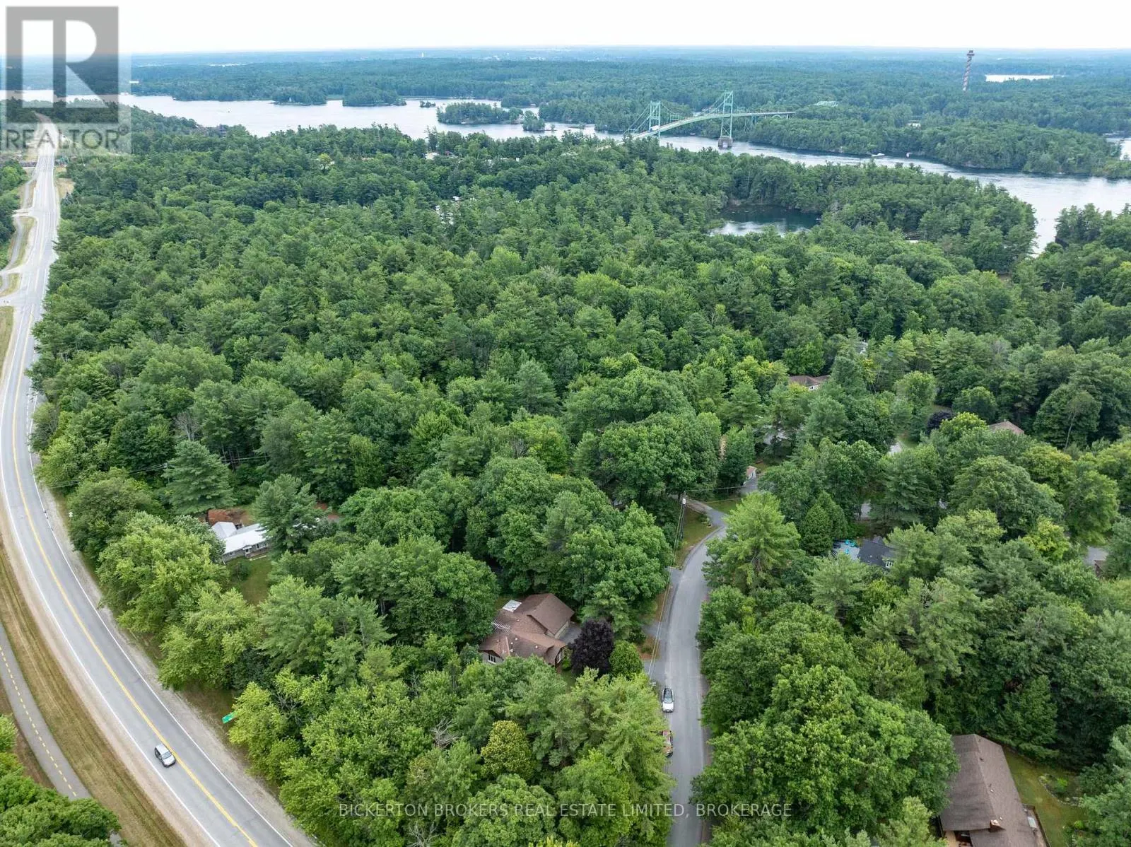 16 VILLAGE ESTATES ROAD S