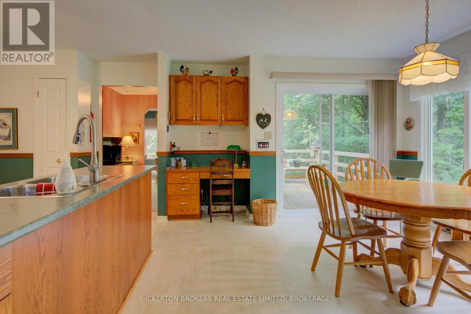 16 VILLAGE ESTATES ROAD S