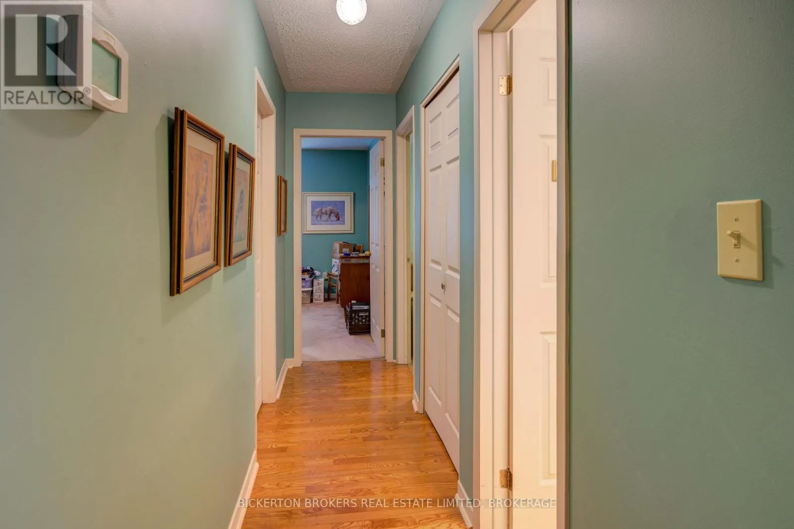 16 VILLAGE ESTATES ROAD S