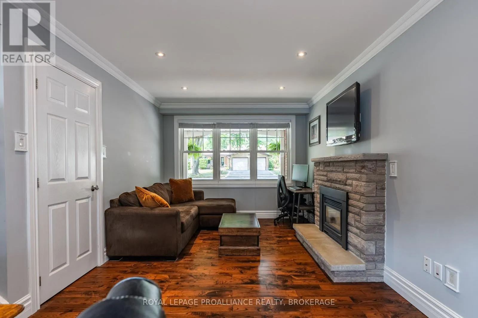 228 GLENGARRY ROAD