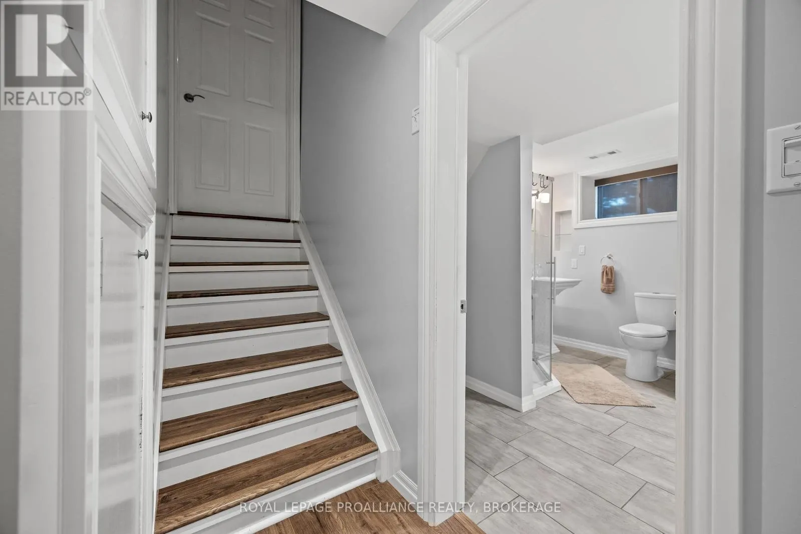 228 GLENGARRY ROAD