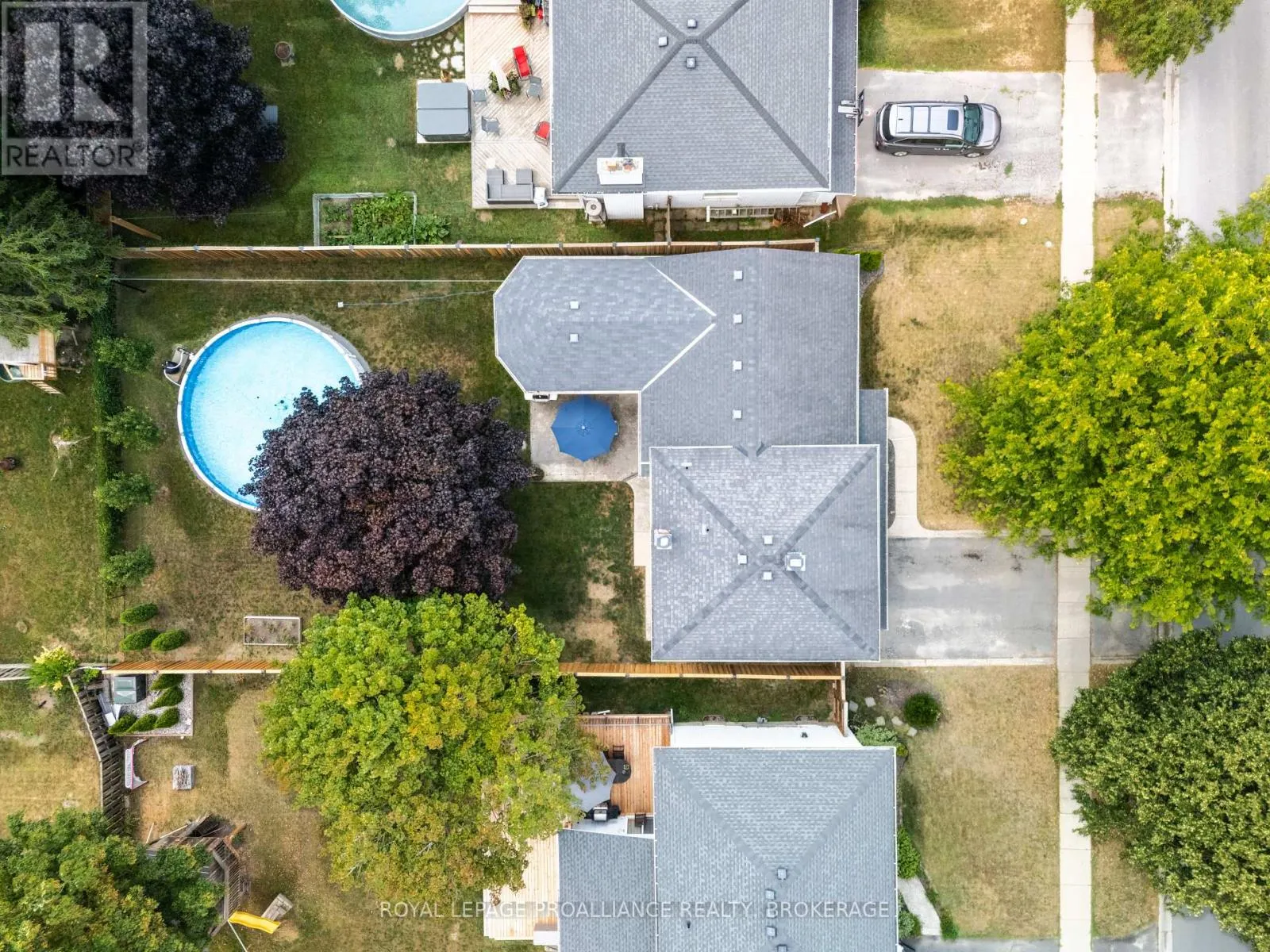 228 GLENGARRY ROAD