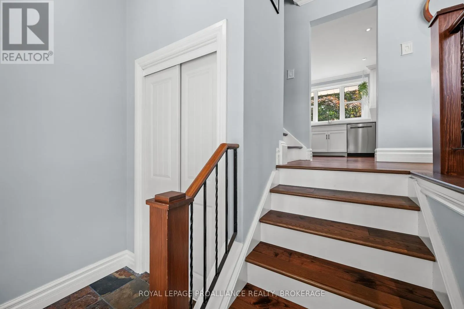 228 GLENGARRY ROAD