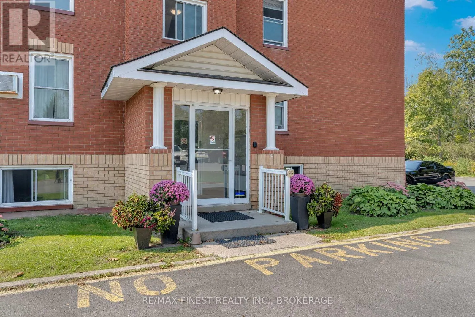 403 - 540 TALBOT PLACE, #403