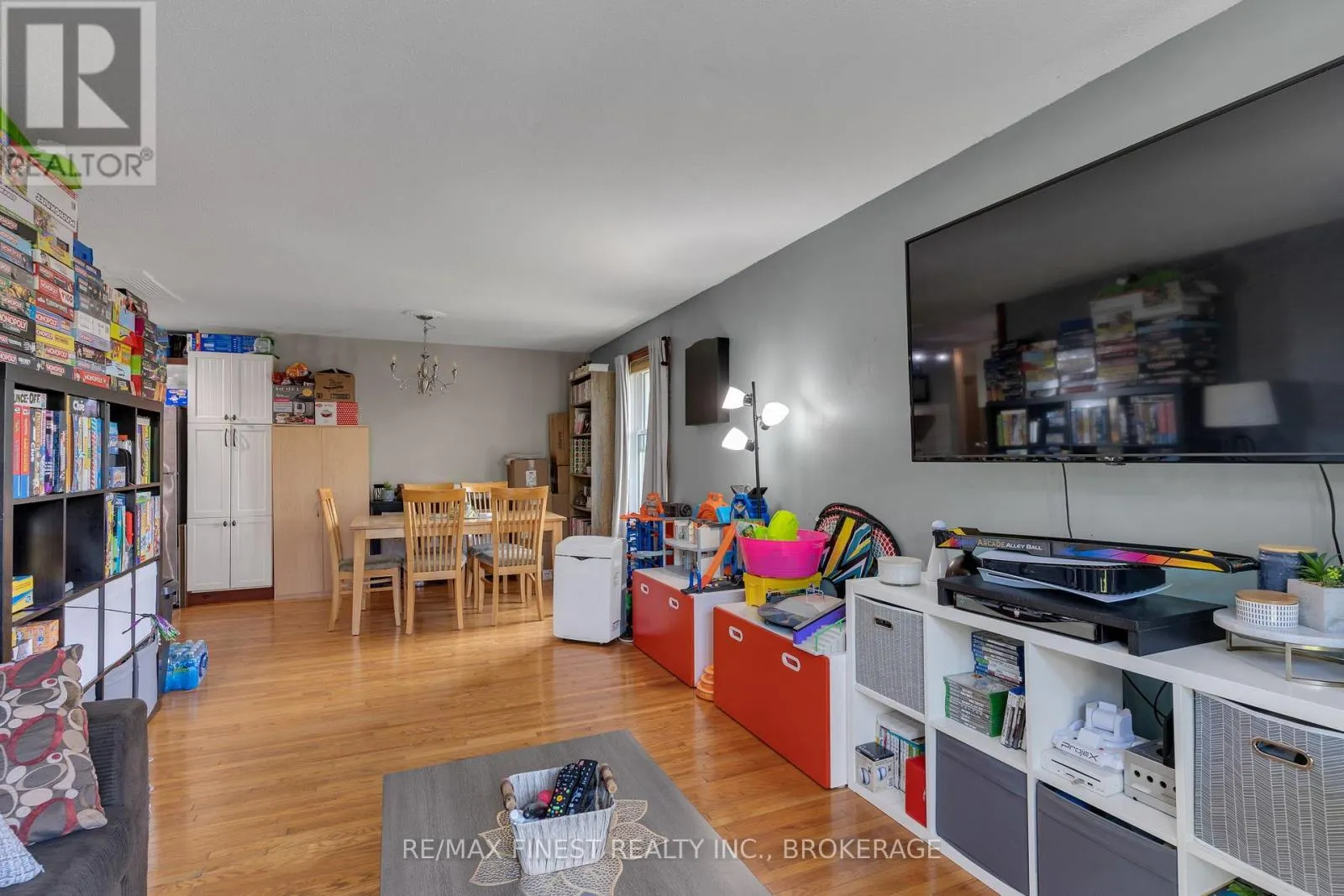 403 - 540 TALBOT PLACE, #403