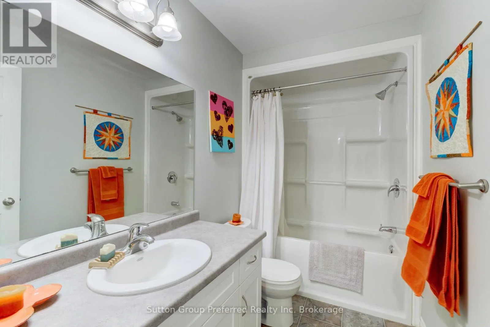 3 - 176 FERGUSON DRIVE, #3