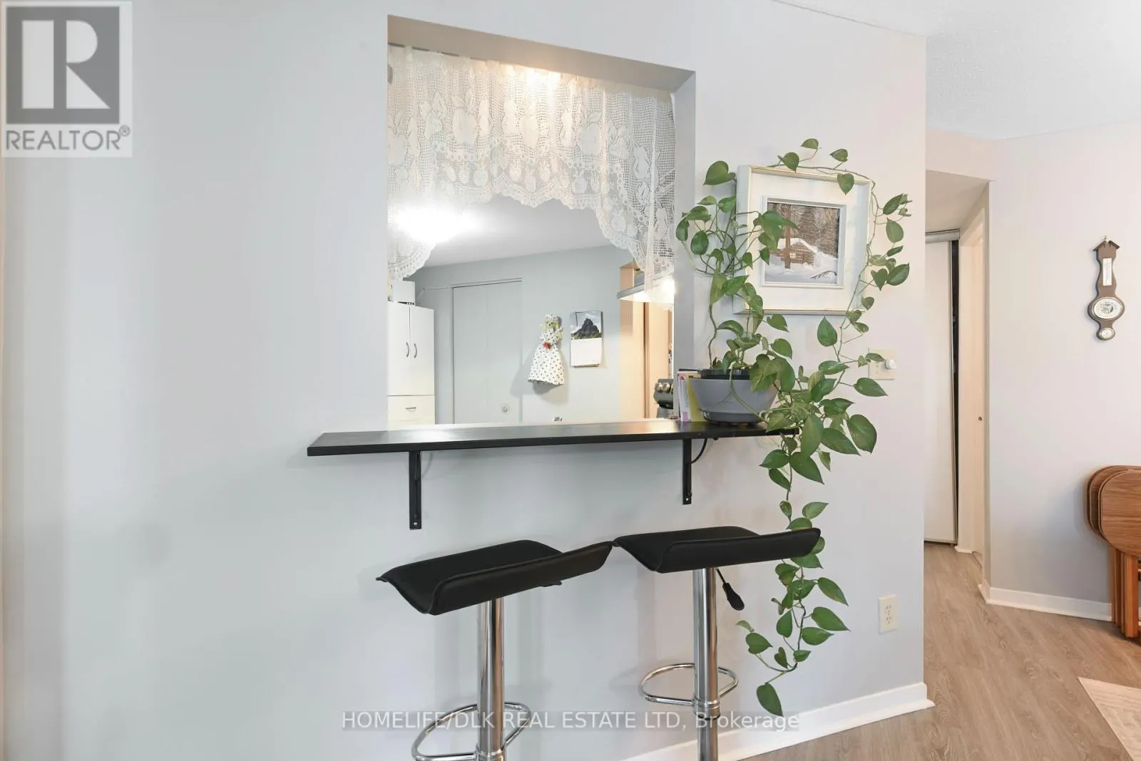405 - 274 ORMOND STREET E