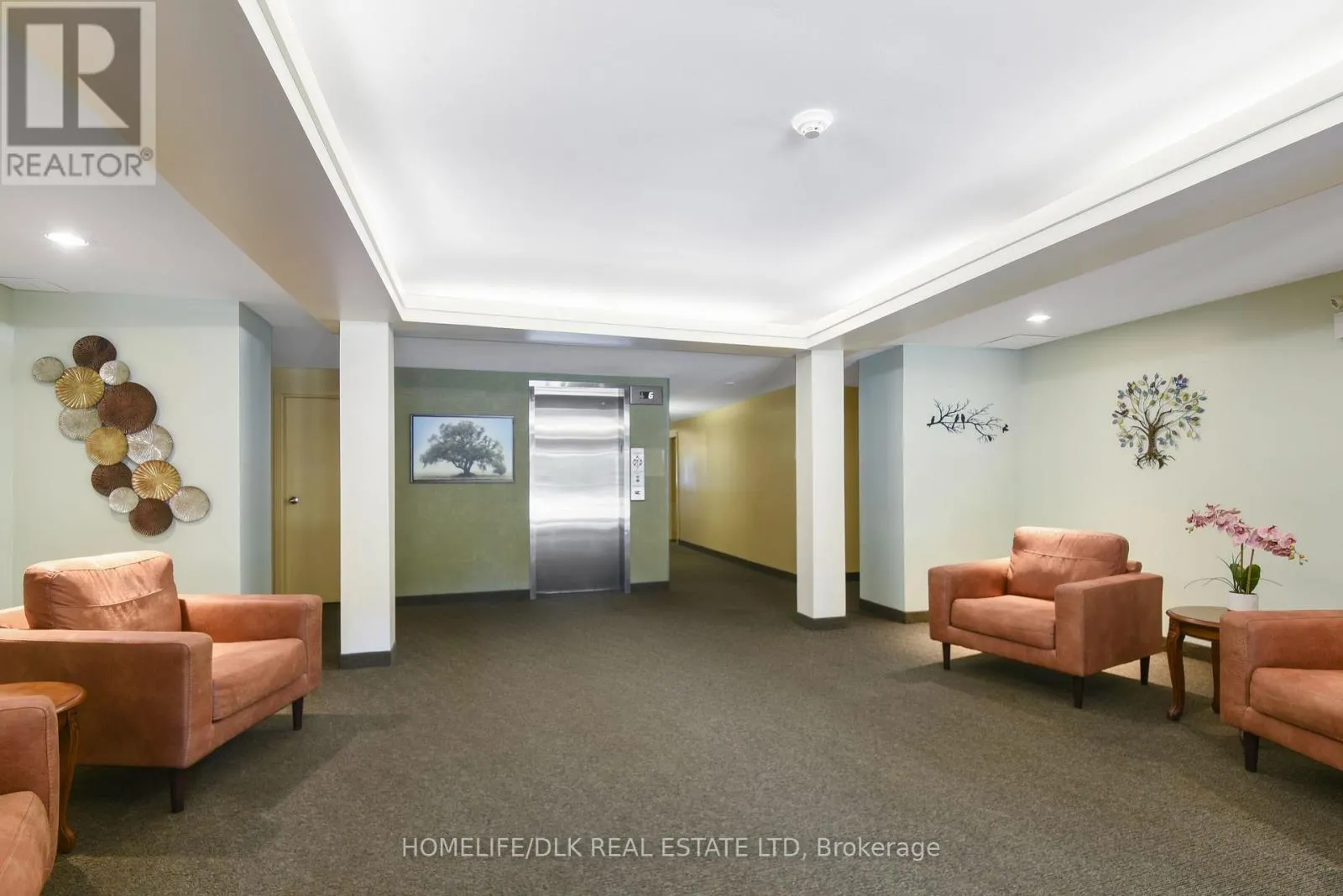 405 - 274 ORMOND STREET E