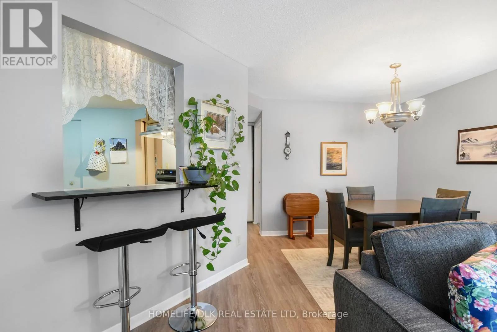 405 - 274 ORMOND STREET E