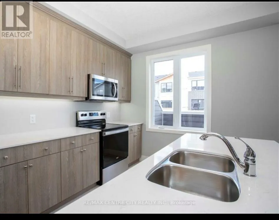 7 - 177 EDGEVALLEY ROAD, #7