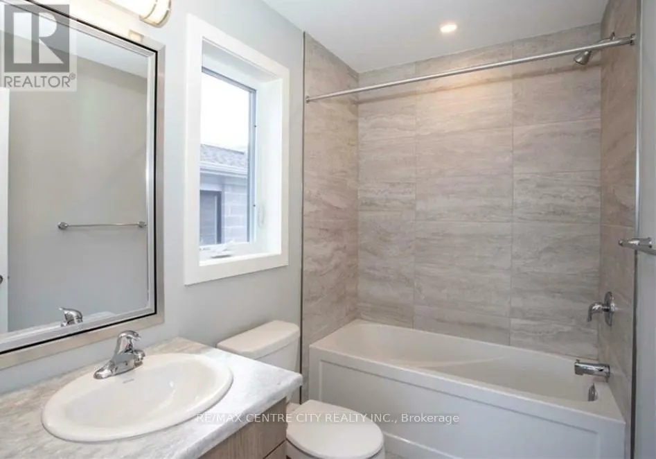 7 - 177 EDGEVALLEY ROAD, #7