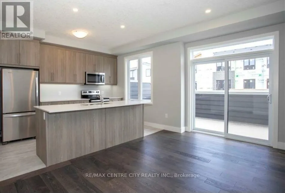 7 - 177 EDGEVALLEY ROAD, #7