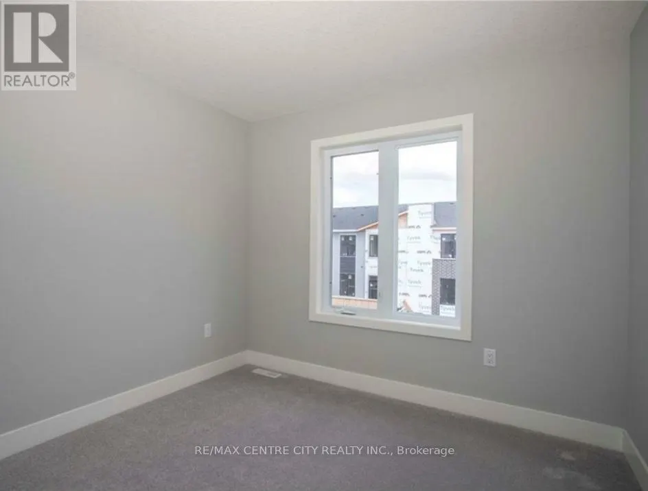 7 - 177 EDGEVALLEY ROAD, #7