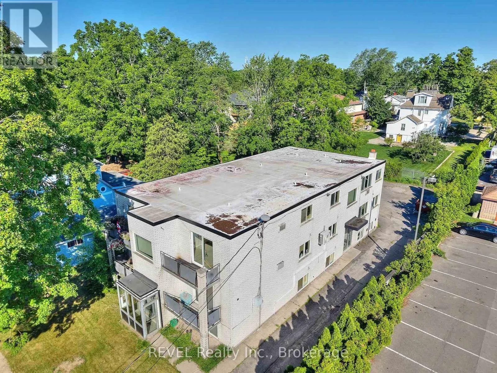 3865 FRONT STREET