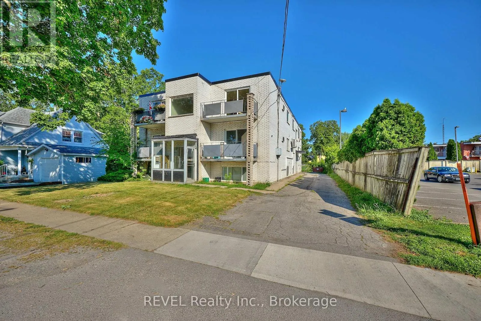 3865 FRONT STREET