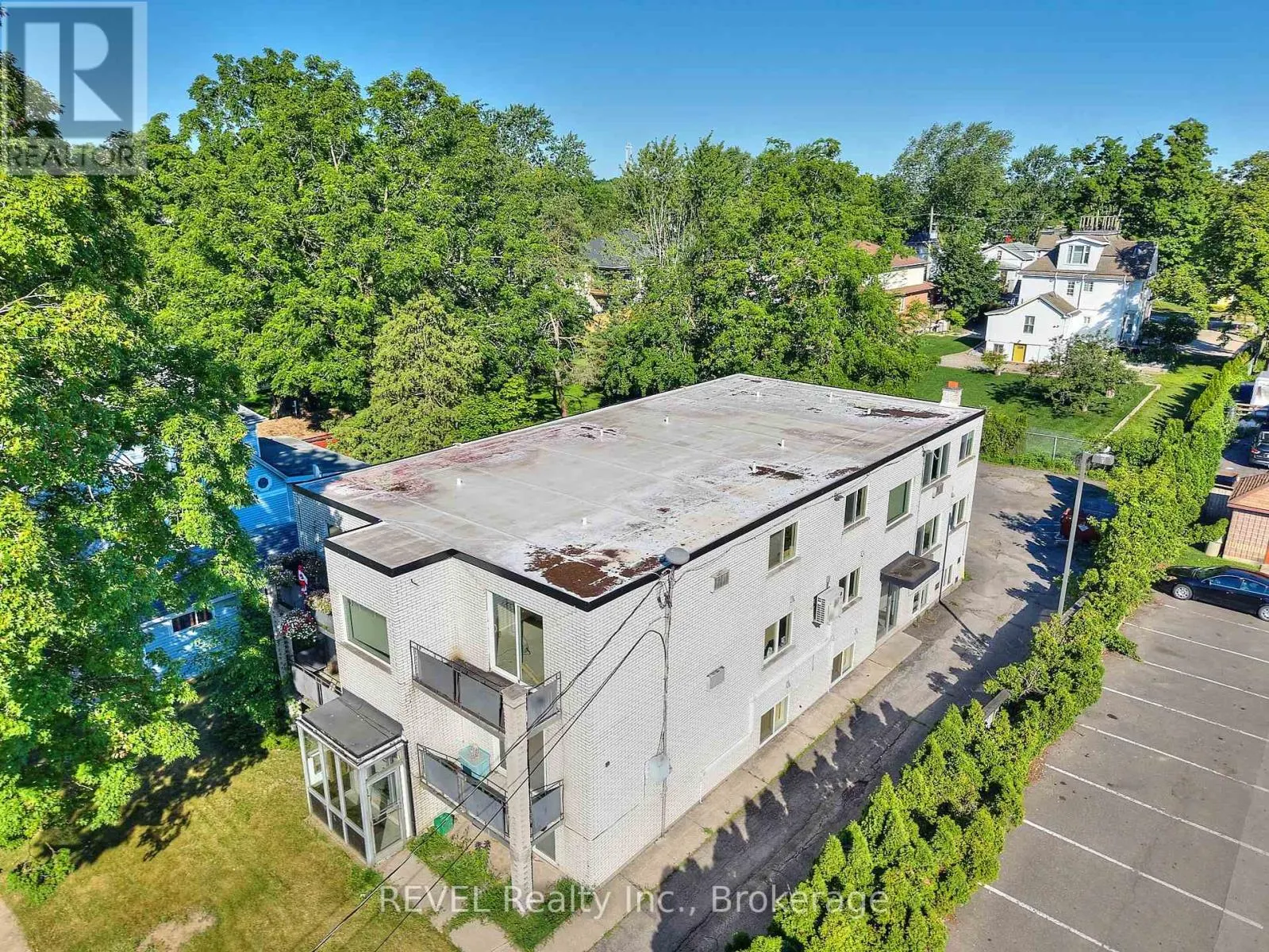 3865 FRONT STREET