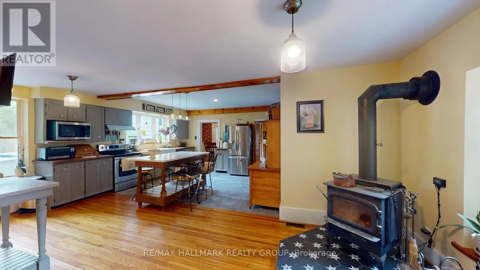 109 QUABBIN ROAD W