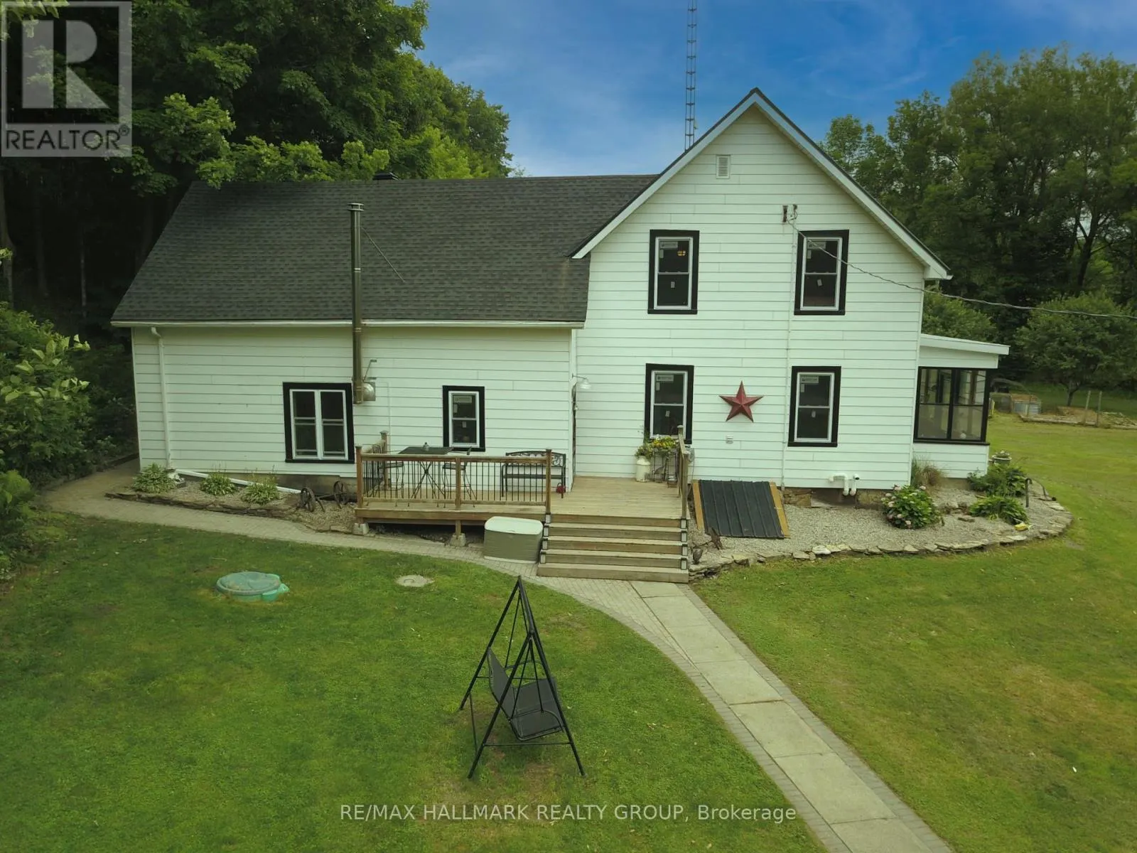 109 QUABBIN ROAD W