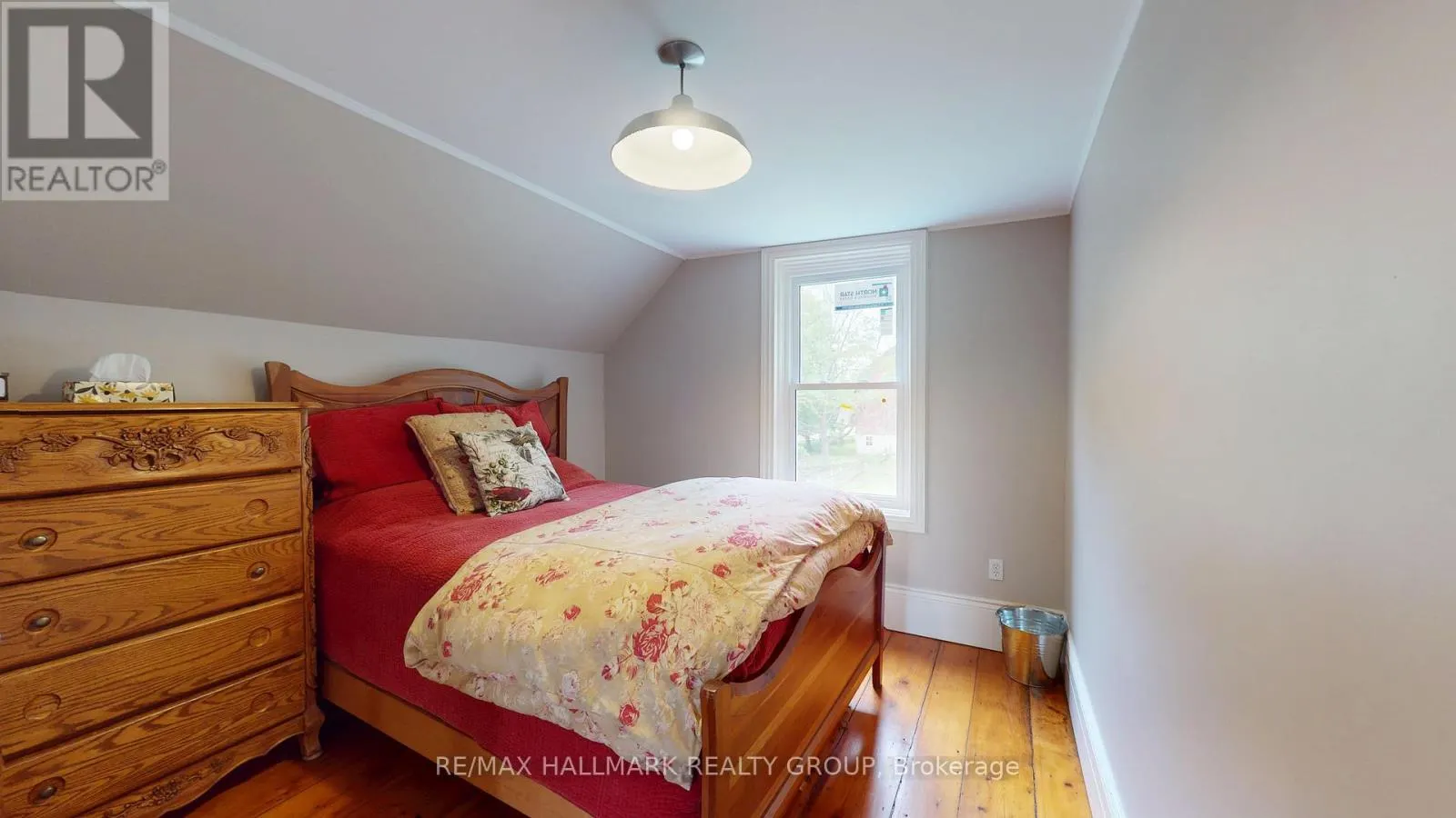 109 QUABBIN ROAD W