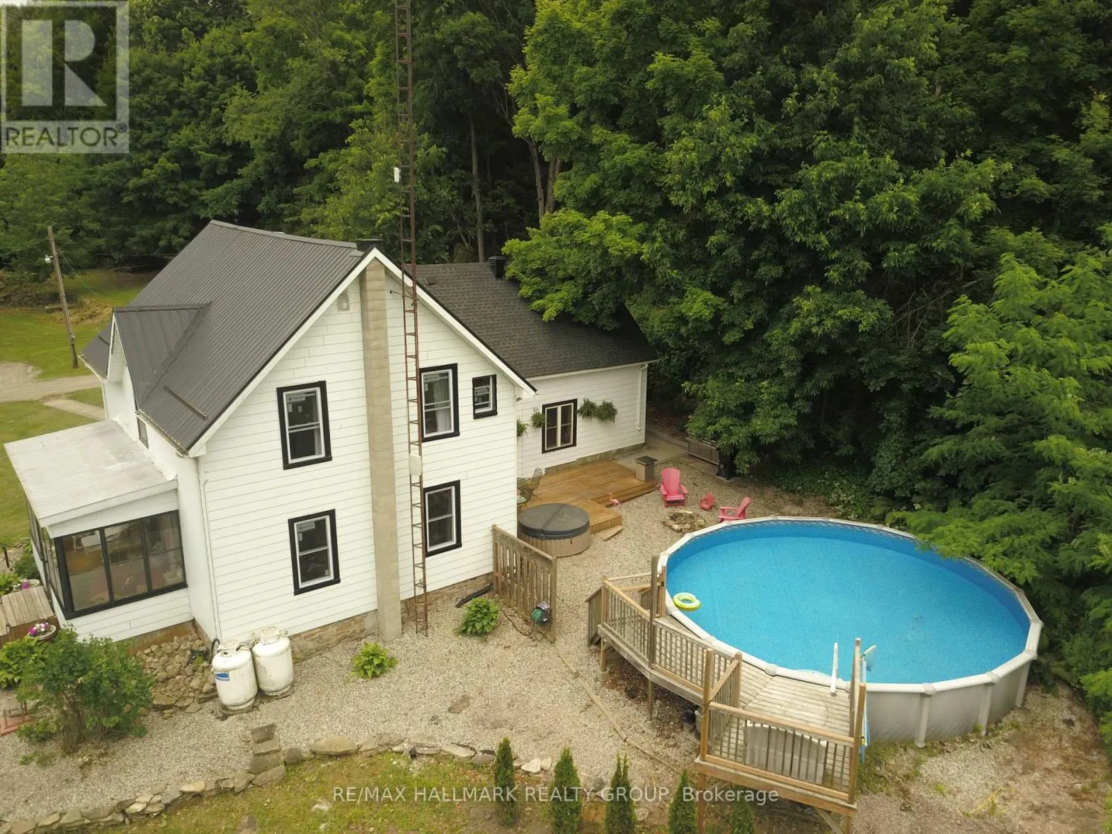 109 QUABBIN ROAD W