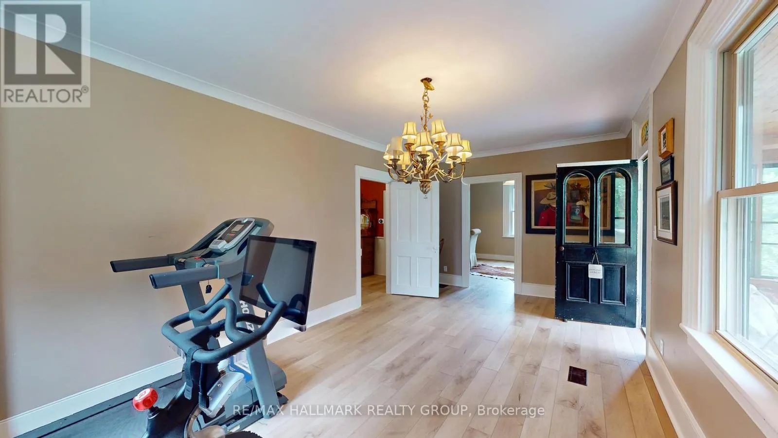 109 QUABBIN ROAD W