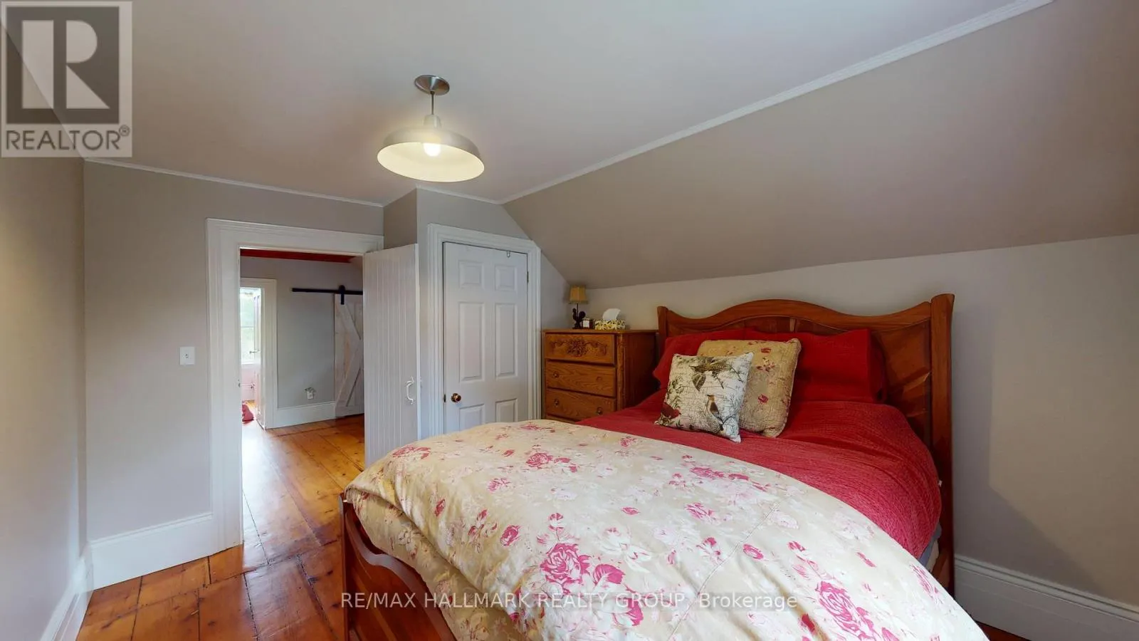 109 QUABBIN ROAD W