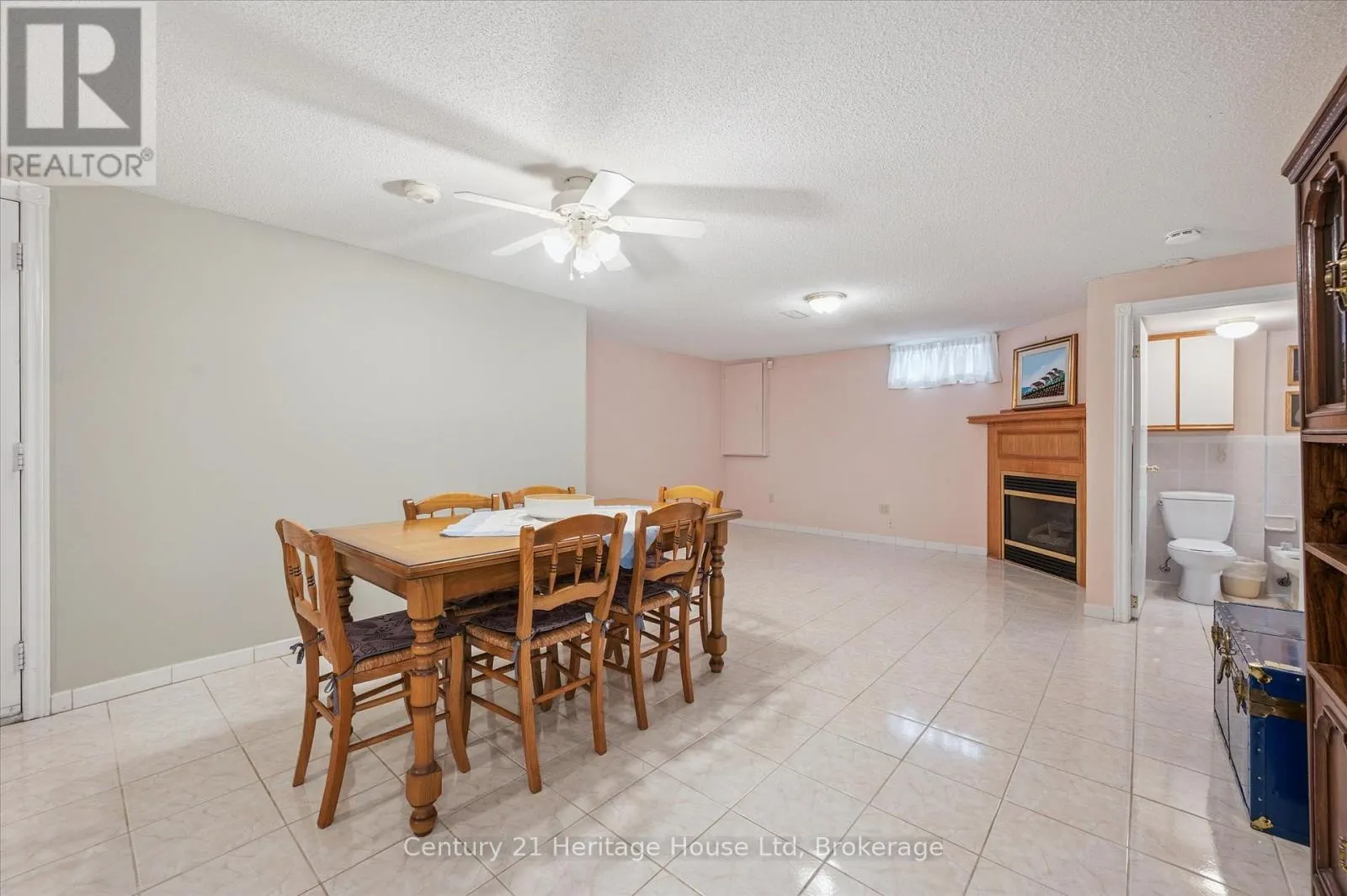 17 DALEBROOK PLACE