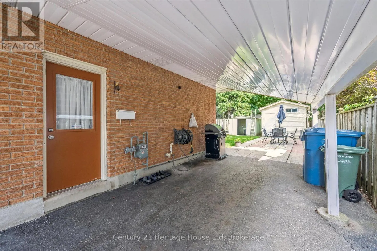 17 DALEBROOK PLACE