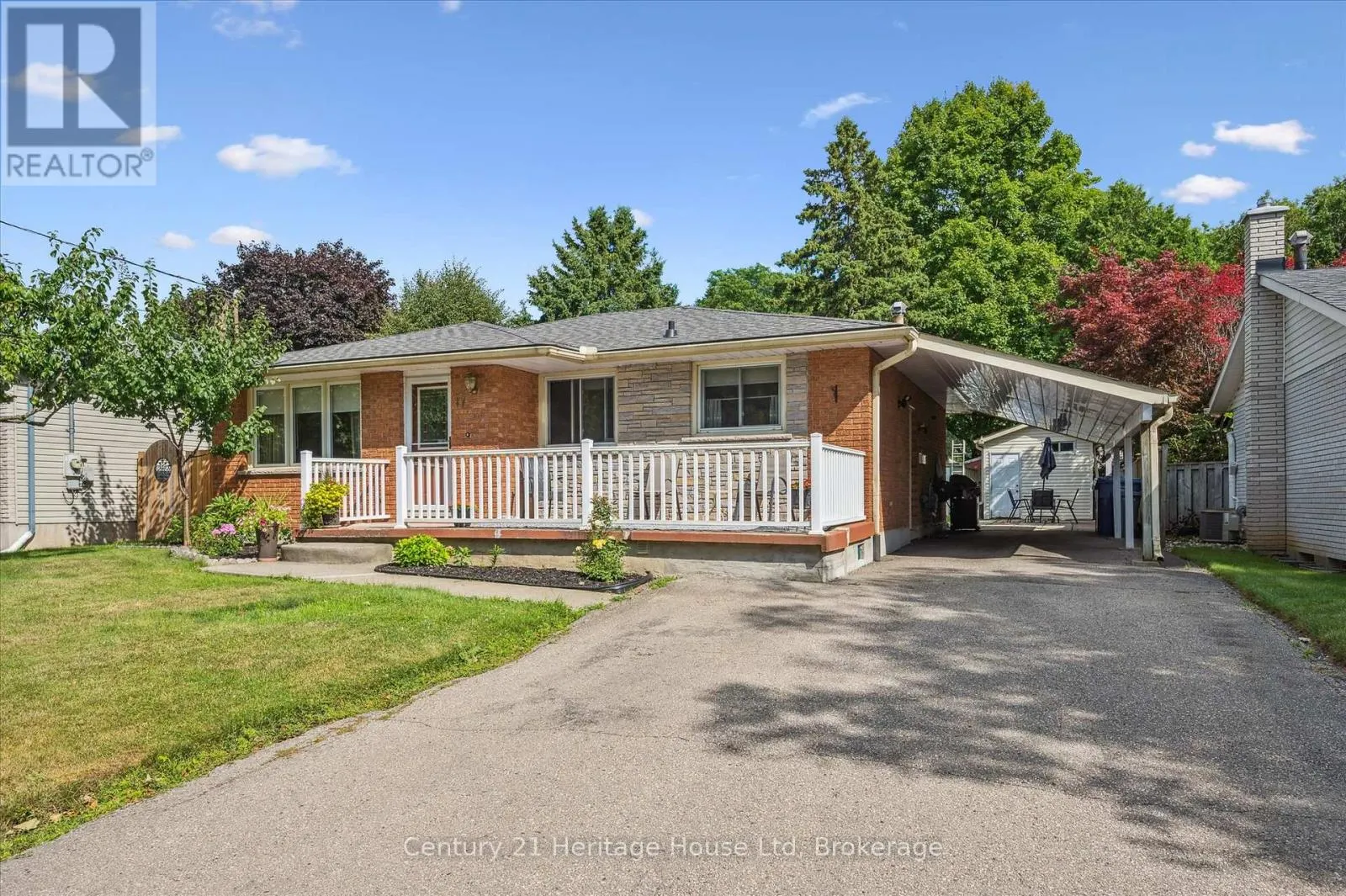 17 DALEBROOK PLACE