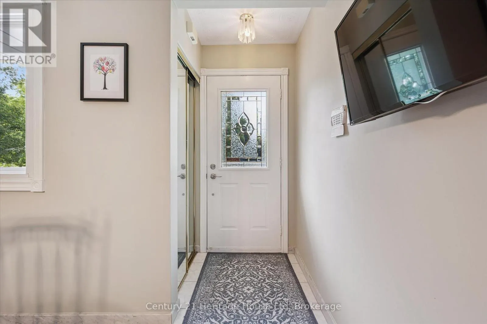 17 DALEBROOK PLACE