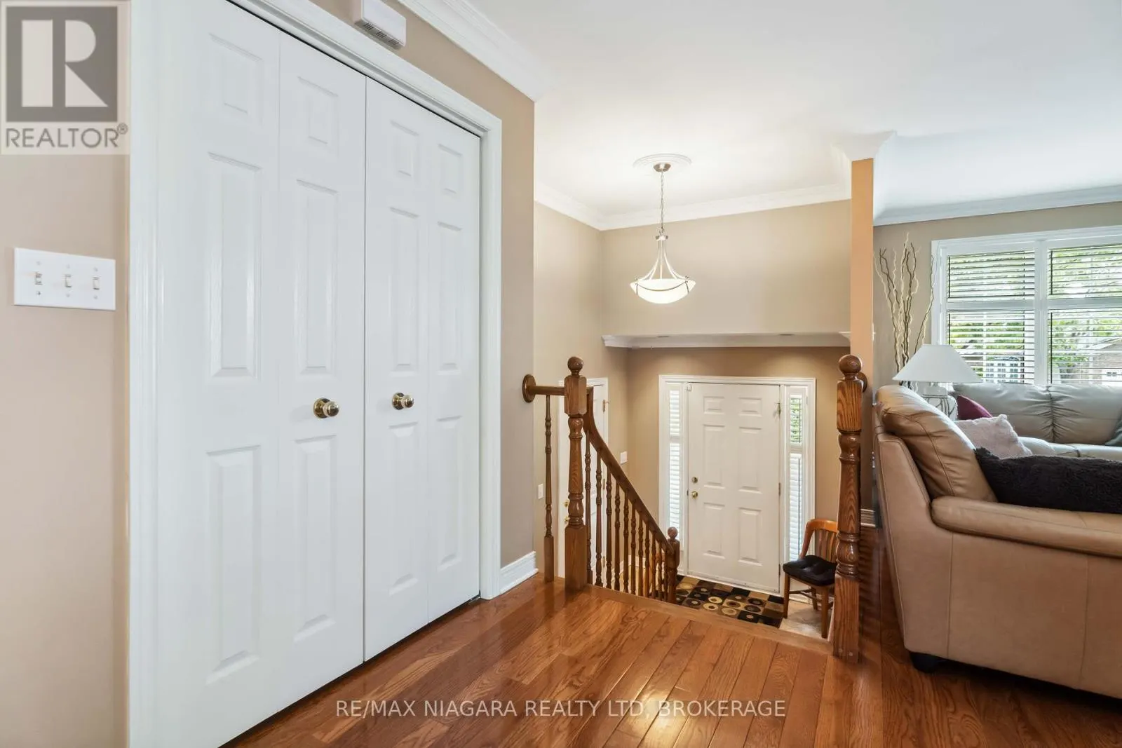 8123 BEAVER GLEN DRIVE