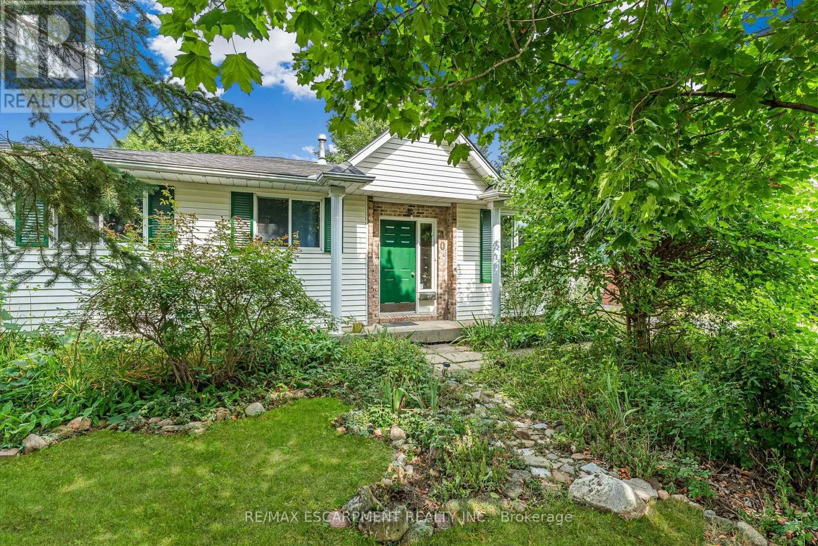 40 WADE ROAD