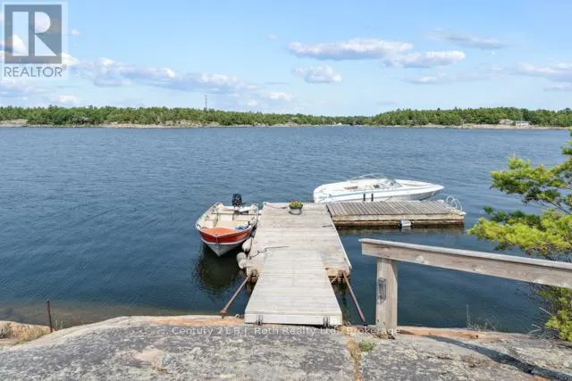 1 252C ISLAND