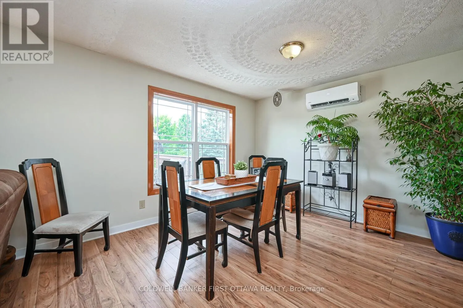 22 POOLE CREEK CRESCENT