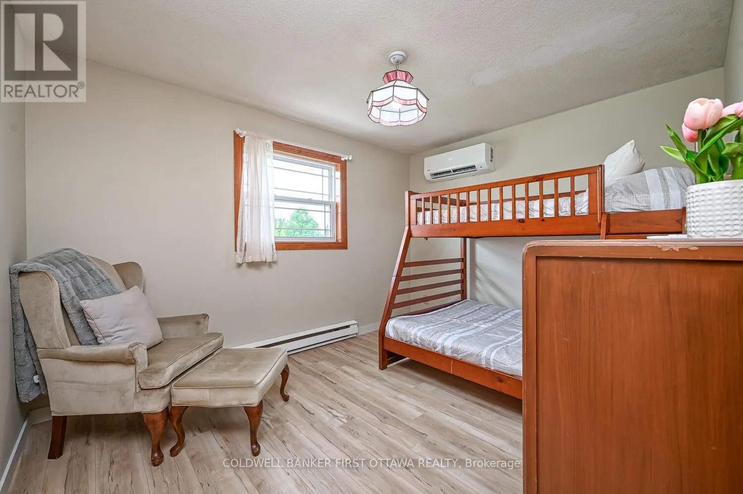 22 POOLE CREEK CRESCENT