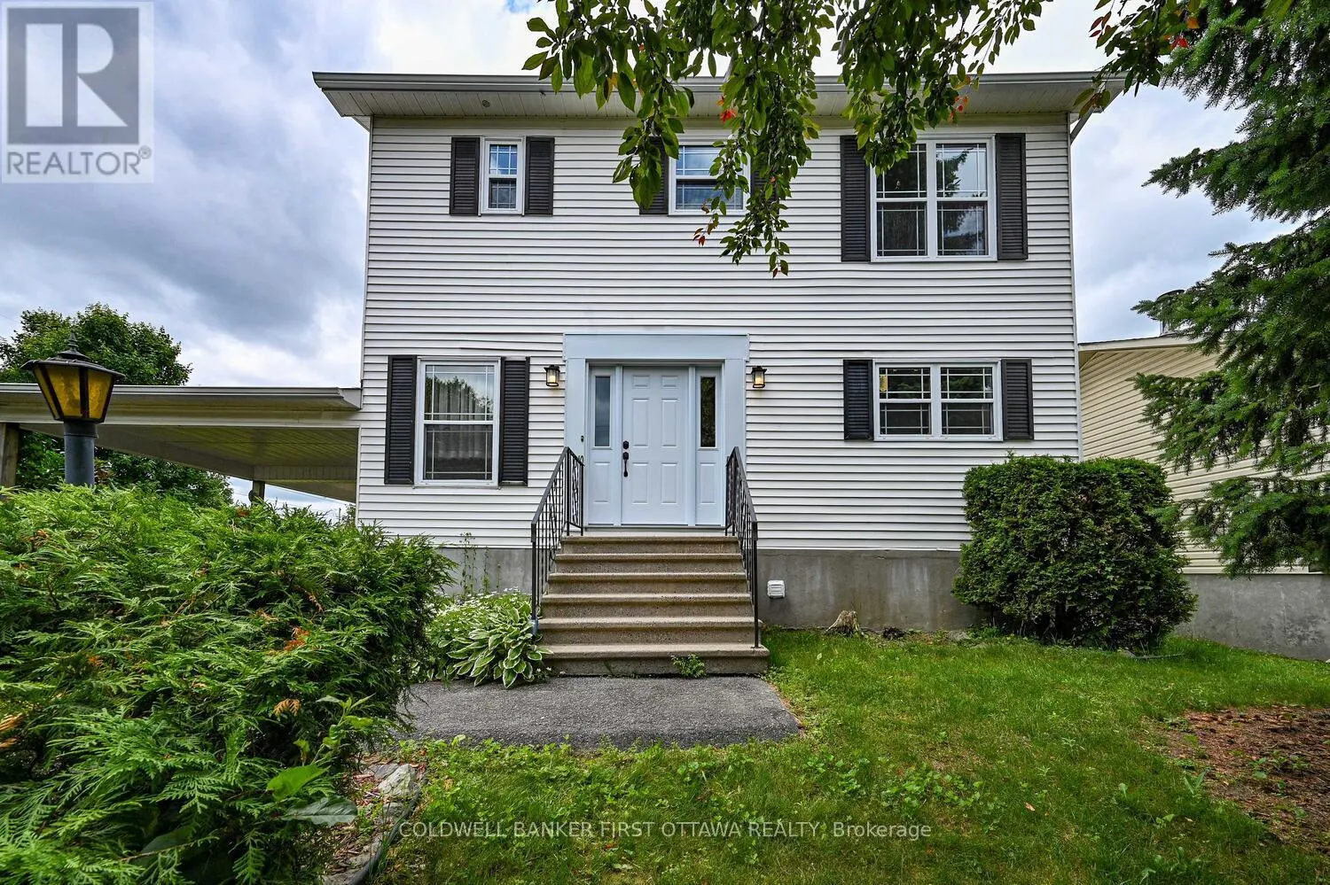 22 POOLE CREEK CRESCENT